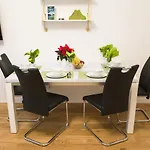 Vienna Flair By Family & Home